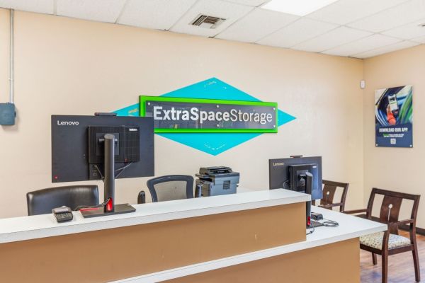 Extra Space Storage - 6641 - Youngtown - N 113th Ave - 13246 North 113th Avenue