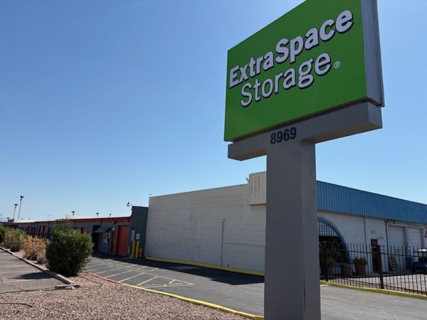 Extra Space Storage - 6639 - Peoria - W Grand Ave - 8969 West Grand Avenue