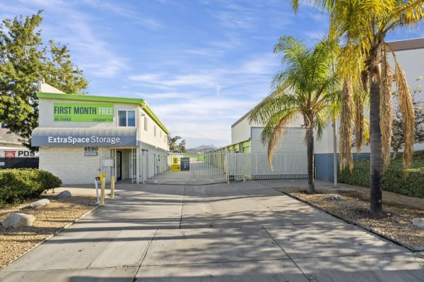 Extra Space Storage - 6748 - Riverside - Box Springs Blvd - 6590 Box Springs Boulevard