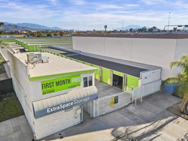 Extra Space Storage - 6748 - Riverside - Box Springs Blvd - 6590 Box Springs Boulevard