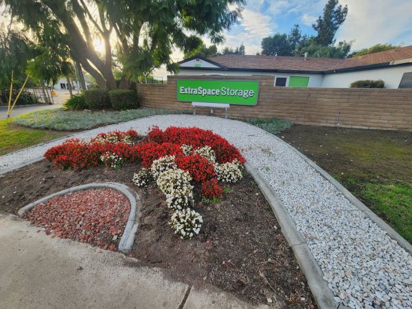 Extra Space Storage - 6725 - Claremont - 711 S Mills Ave - 711 South Mills Avenue
