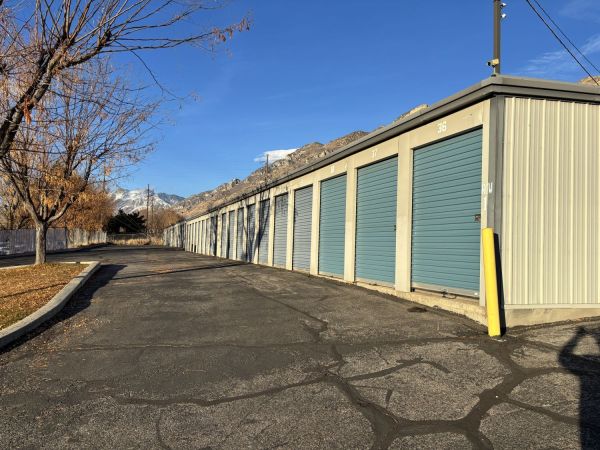 Extra Space Storage - 6747 - Provo - S State St - 1715 South State Street