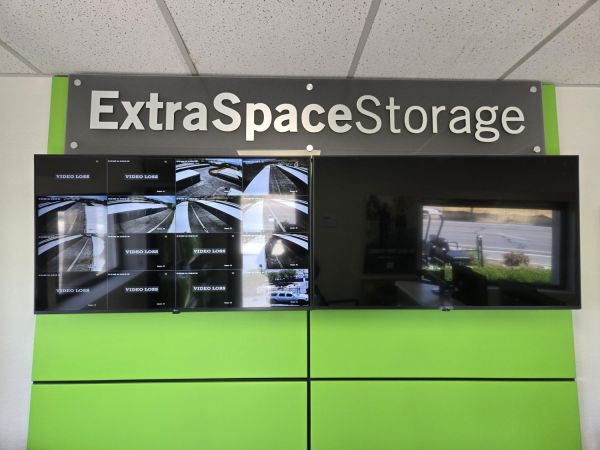 Extra Space Storage - 6747 - Provo - S State St - 1715 South State Street