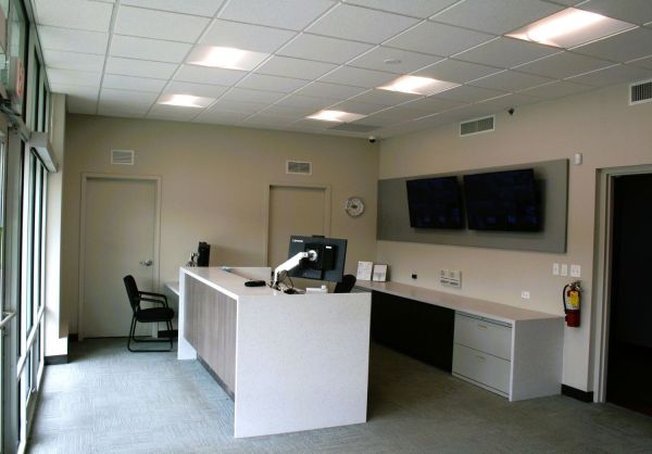 Extra Space Storage - 6687 - Des Plaines - Busse Hwy - 1800 Busse Highway