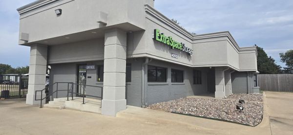 Extra Space Storage - 6751 - Tulsa - E 11th St - 12331 East 11th Street