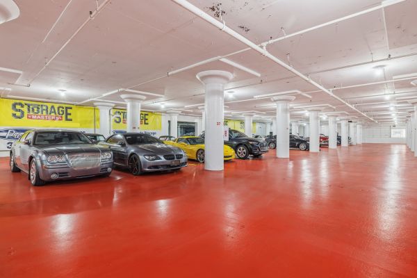 Premier Auto Storage & Services - 3901 Kingshighway Boulevard