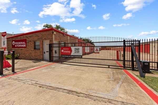 10 Federal Storage -Whitley Rd - 2060 Whitley Road