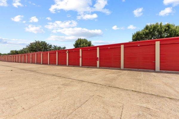 10 Federal Storage -Whitley Rd - 2060 Whitley Road