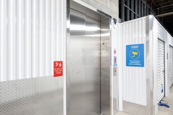 Snapbox Self Storage - Newport News - 5112 West Mercury Boulevard - 5112 West Mercury Boulevard