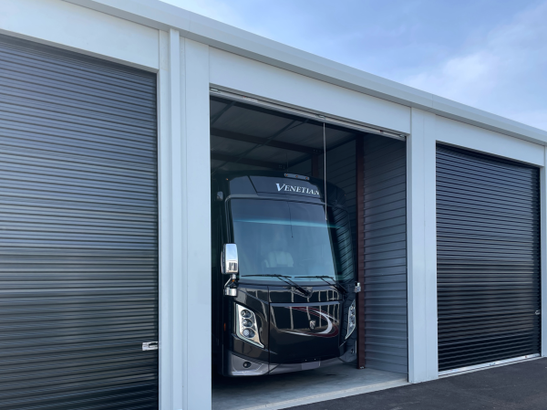 Outrig Storage - Lake County - 32550 North US Highway 12