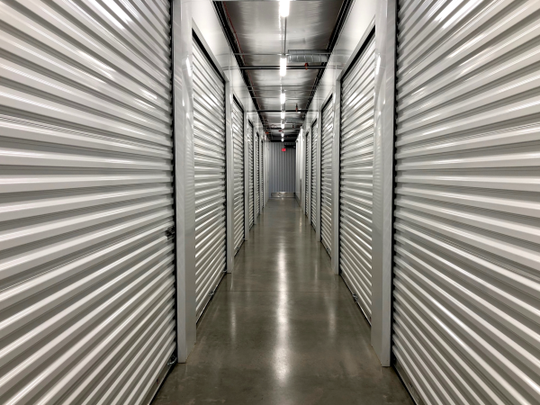 Outrig Storage - Lake County - 32550 North US Highway 12