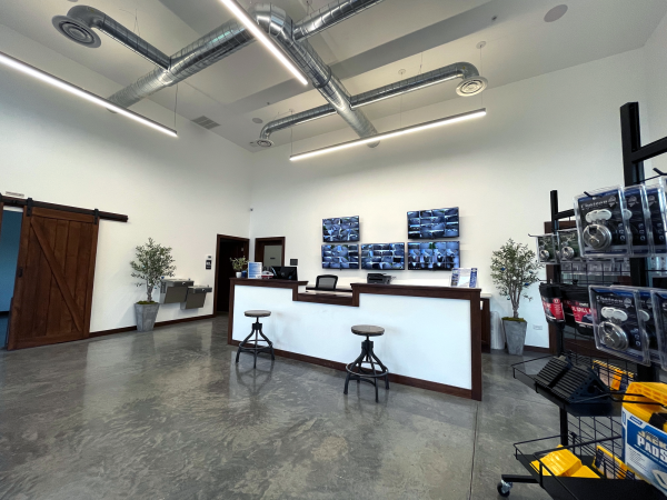 Outrig Storage - Lake County - 32550 North US Highway 12