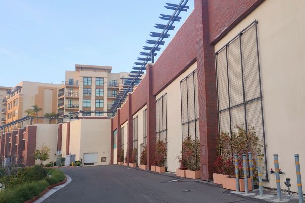 Lincoln Landing Self Storage - 22315 Foothill Boulevard