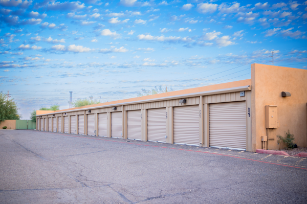 Outrig Storage - Tucson - 6260 North Travel Center Drive