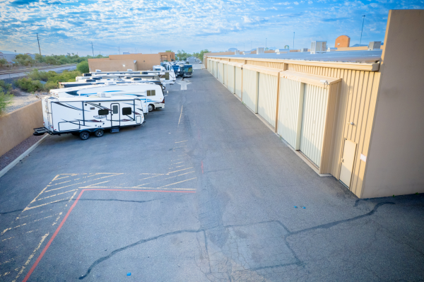 Outrig Storage - Tucson - 6260 North Travel Center Drive
