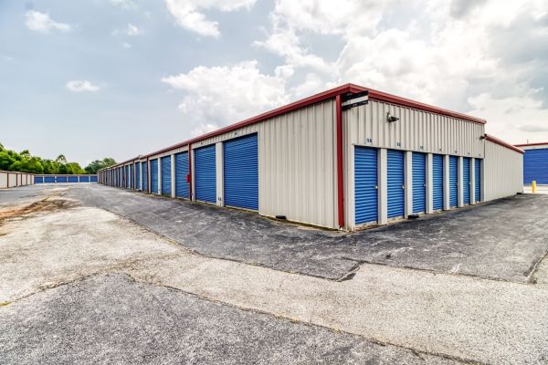 Snapbox Self Storage - Rogers - 2610 Storage Parkway - 2610 Storage Parkway