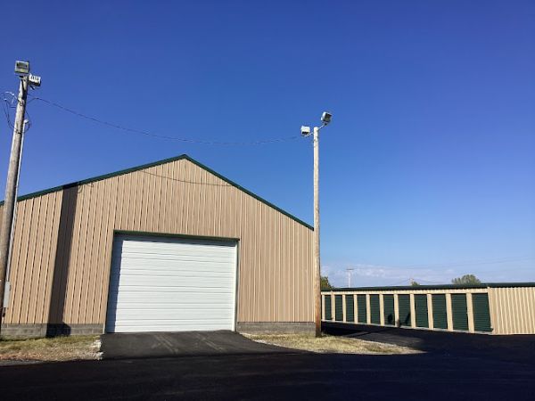 Storage Lion - 3625 E 20th St - 3625 East 20th Street