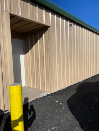 Storage Lion - 3625 E 20th St - 3625 East 20th Street