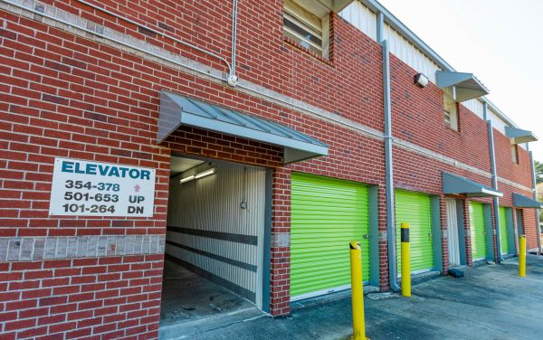 Space Shop Self Storage - Riverdale POP - 635 Poplar Springs Road