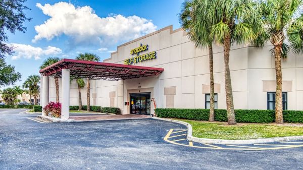 Snapbox Self Storage - Jupiter - 1125 Jupiter Park Drive - 1125 Jupiter Park Drive