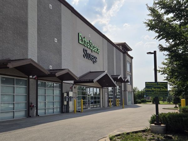 Extra Space Storage - 6745 - Naperville - Forgue Dr - 2708 Forgue Drive