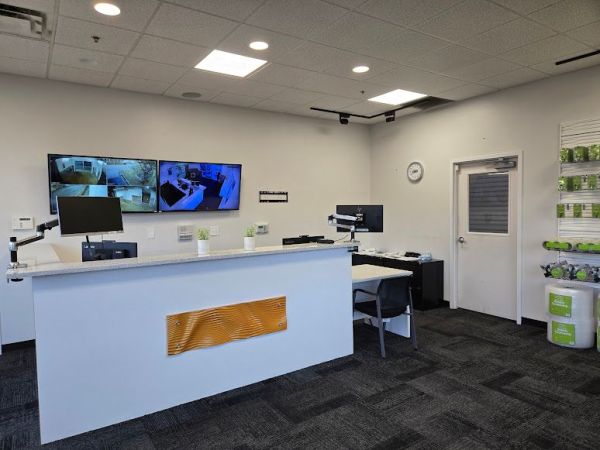 Extra Space Storage - 6724 - Irondale - Oporto Madrid Blvd S - 5600 Oporto Madrid Boulevard South