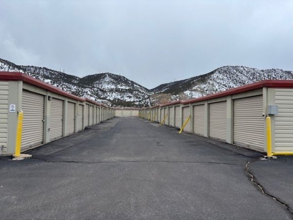 Right Move Storage- Rifle - 1453 Airport Road