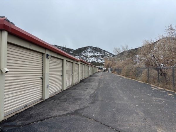 Right Move Storage- Rifle - 1453 Airport Road