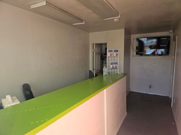 Extra Space Storage - 6728 - Henderson - Athol Ave - 1601 Athol Avenue