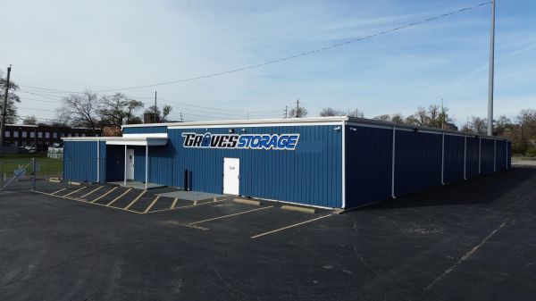 Groves Storage - Belleville - 800 South 2Nd Street