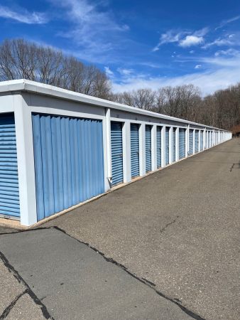 Storage Sense - Southington - Plantsville - 493 Old Turnpike Road