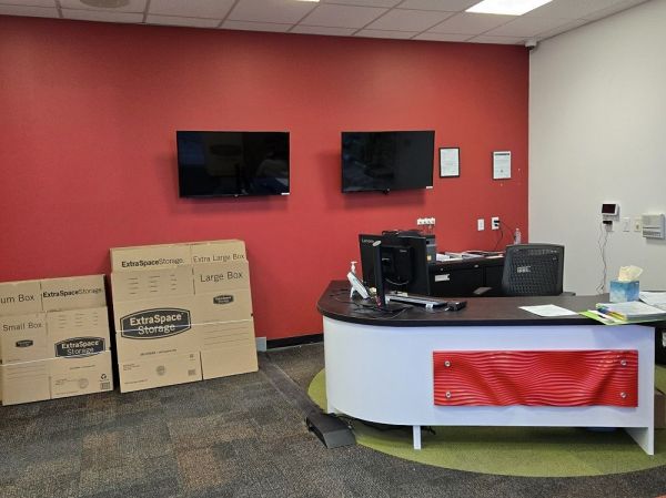 Extra Space Storage - 6586 - Lansing - S Hosmer St - 506 South Hosmer Street