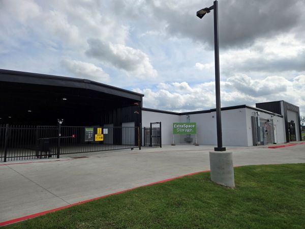 Extra Space Storage - 6661 - McKinney - Silverado Trl - 8901 Silverado Trail