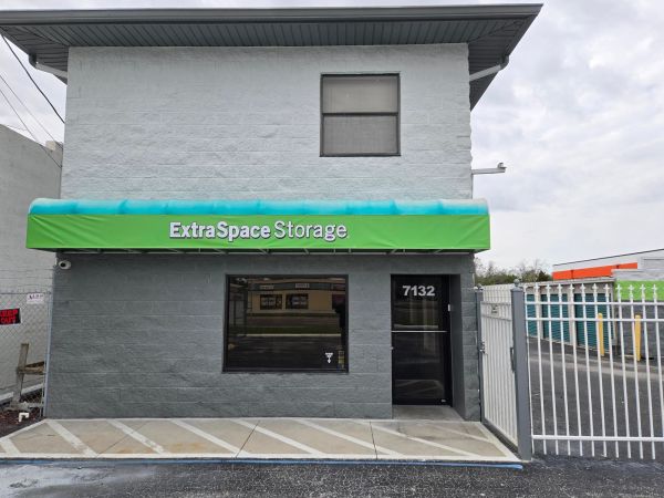 Extra Space Storage - 6786 - Hudson - 7132 State Rd 52 - 7132 State Road 52