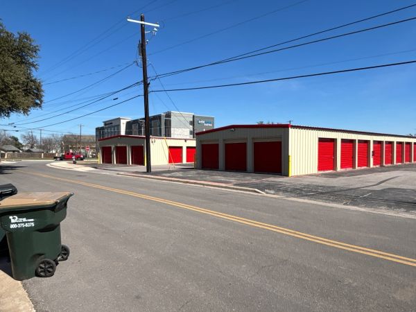 10 Federal Storage - Park Ln - 1507 Park Lane