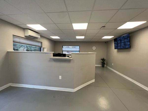 Extra Space Storage - 2091 - Middleboro - Everett St - 204 Everett Street