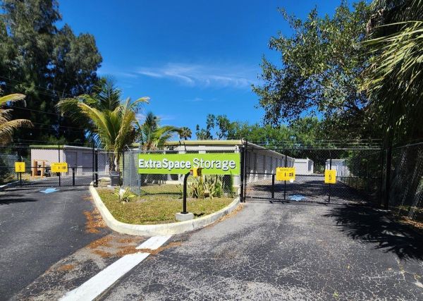 Extra Space Storage - 6737 - Vero Beach - 4870 20th St - 4870 20th Street