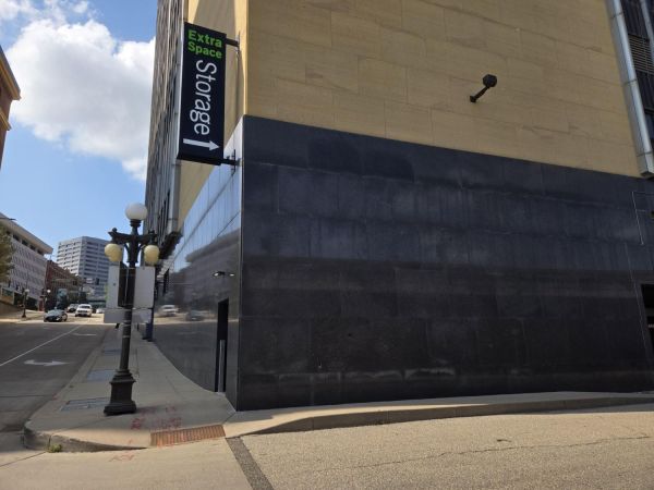 Extra Space Storage - 6793 - St Paul - Sibley St - 275 North Sibley Street