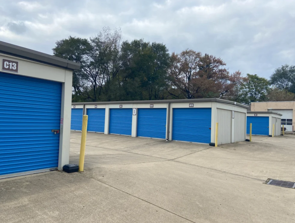 Akron Self Storage - 313 Boyle Street