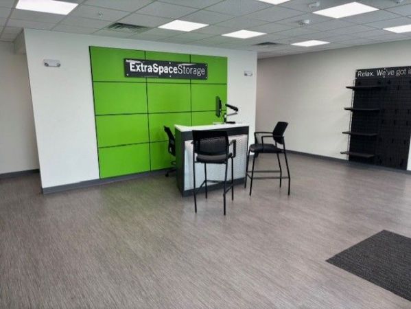 Extra Space Storage - 2036 - Clearwater - Sunset Point Rd - 1945 Sunset Point Road