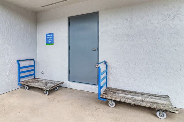 SmartStop Self Storage - Longwood - 460 Florida Central Parkway - 460 Florida Central Parkway