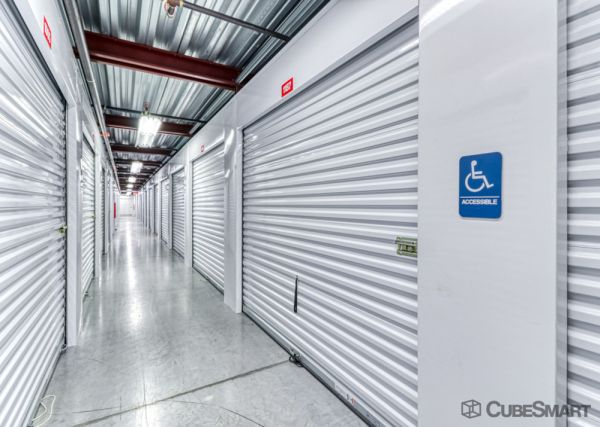 CubeSmart Self Storage - 430 1st Avenue South - FL - 430 1st Avenue South