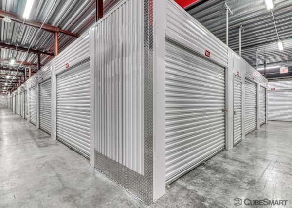 CubeSmart Self Storage - IL Wheaton E Roosevelt Road - 1830 East Roosevelt Road