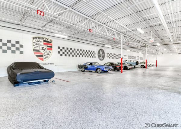 CubeSmart Self Storage - IL Wheaton E Roosevelt Road - 1830 East Roosevelt Road