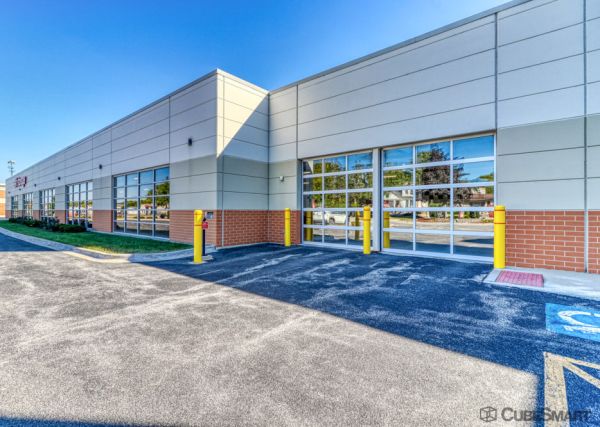 CubeSmart Self Storage - IL Wheaton E Roosevelt Road - 1830 East Roosevelt Road