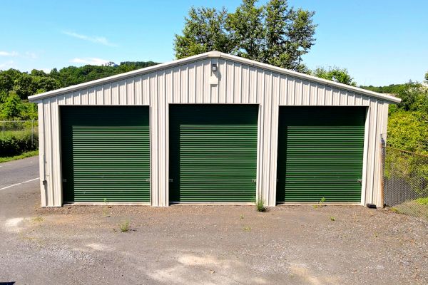 Pine Grove Ravine Self Storage - 2nd Street