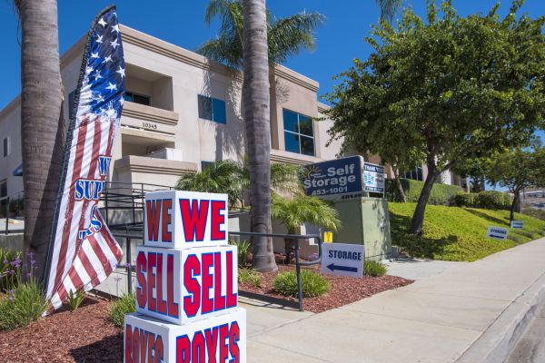 Golden Triangle Self Storage - 10345 Sorrento Valley Road