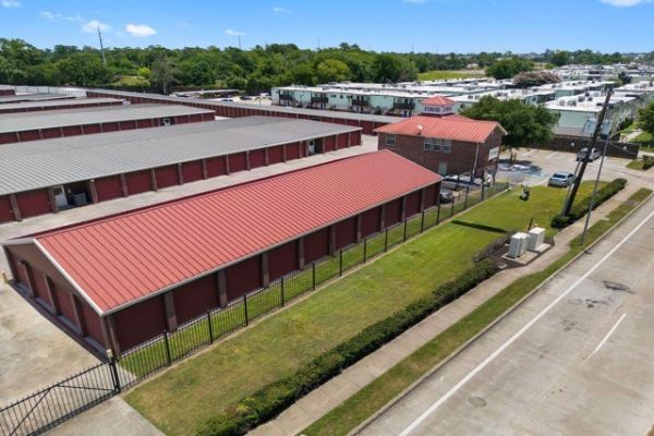 Storage Rentals of America - Houston - West 34th St - 4100 West 34th Street