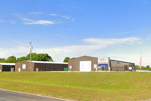 DK Discount Storage - 6585 Farm to Market Road 1417