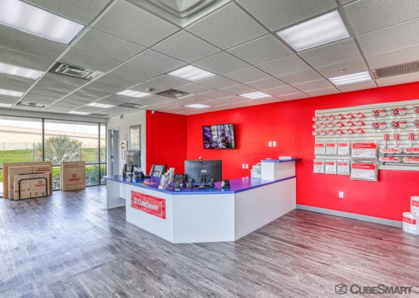 CubeSmart Self Storage FL Orlando N Orange Blossom Trail - 8235 North Orange Blossom Trail
